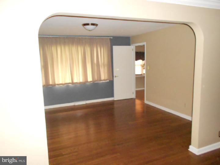 25 Mountainview Road Ewing, NJ 08628 - Photo 6 of 19