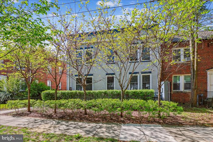 1340 Nicholson Street Northwest, Unit 2 Washington, DC 20011 - Photo 2 of 31