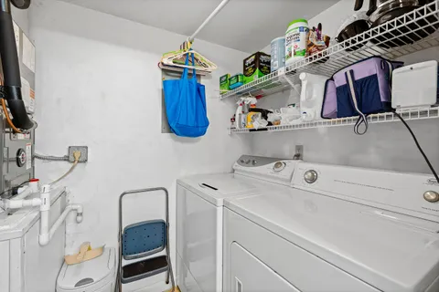 $195,000 | 302 Knotty Pine Circle, Unit A2, Greenacres, FL 33463