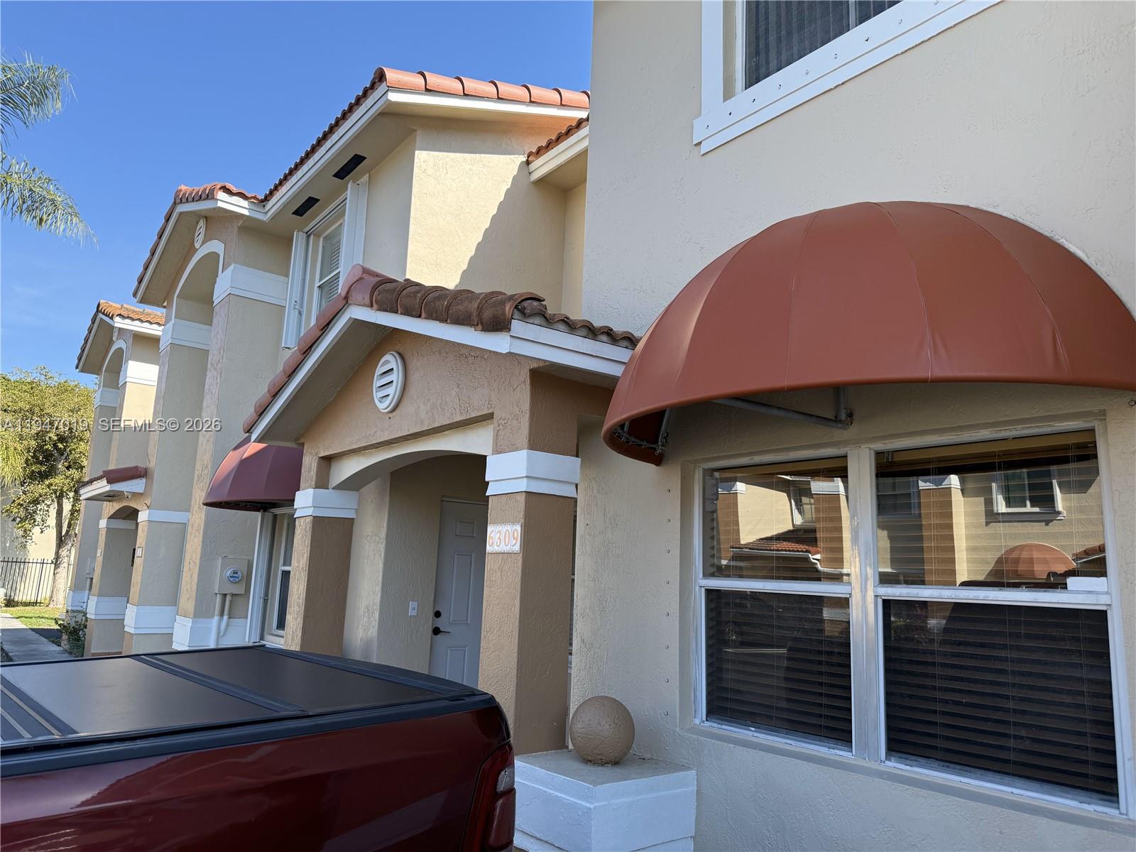 6309 Southwest 138th Place Miami, FL 33183 - Photo 2 of 18
