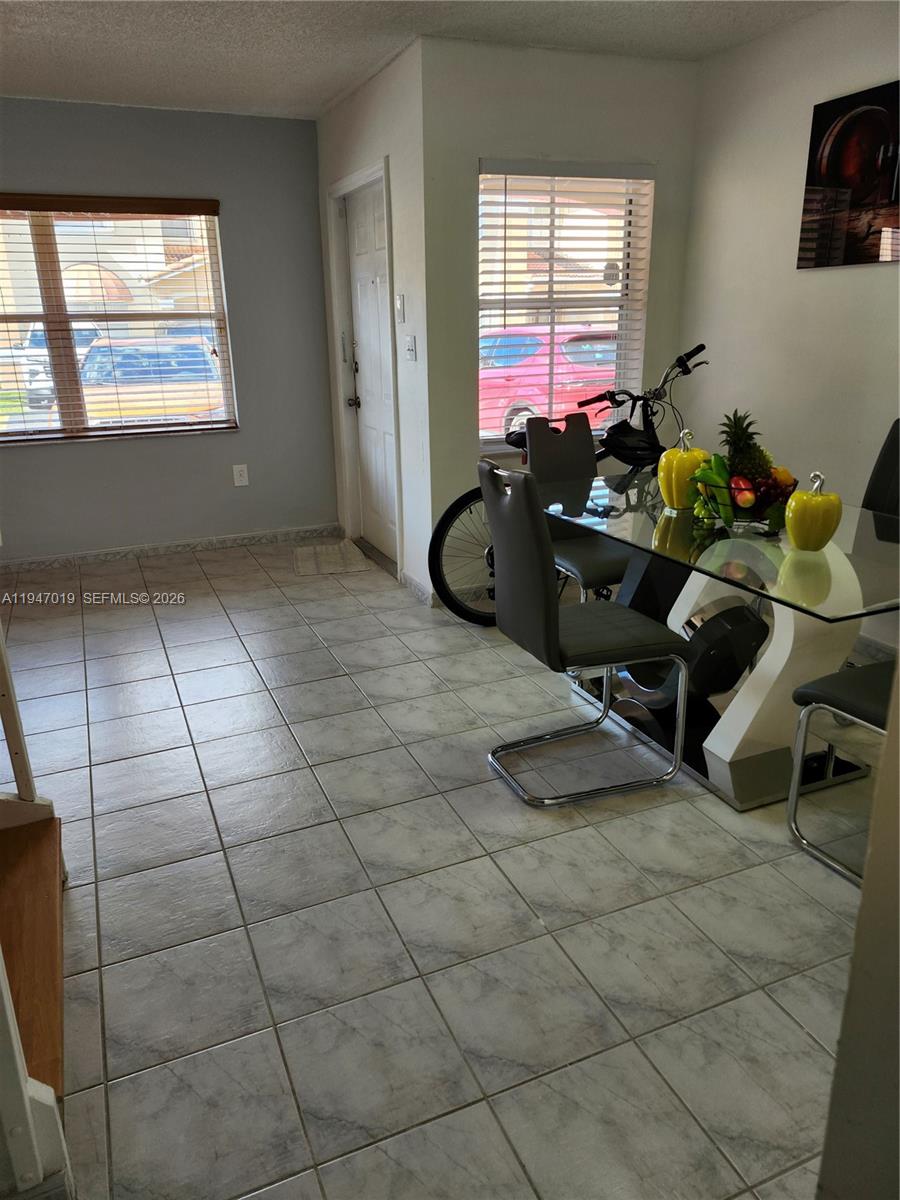 6309 Southwest 138th Place Miami, FL 33183 - Photo 7 of 18