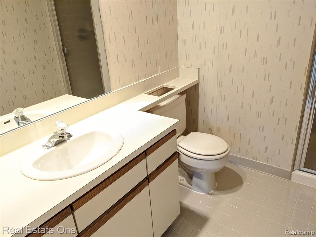 2203 London Bridge Drive Rochester Hills, MI 48307 - Photo 15 of 26