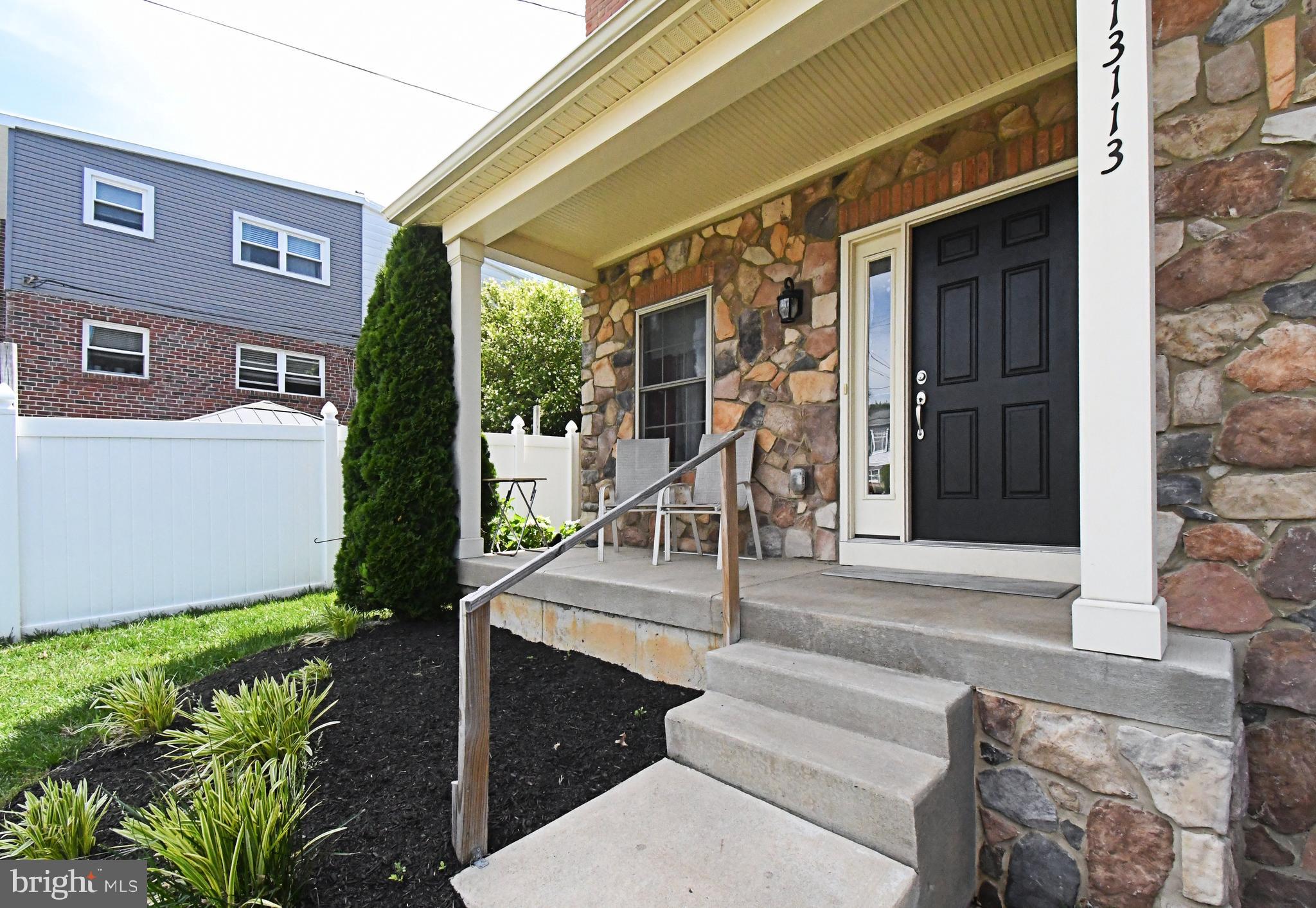 13113 Worthington Road Philadelphia, PA 19116 - Photo 4 of 63