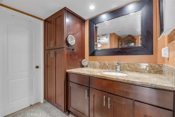 $2,200 | 1200 West Lambert Road, Unit 41, La Habra, CA 90631