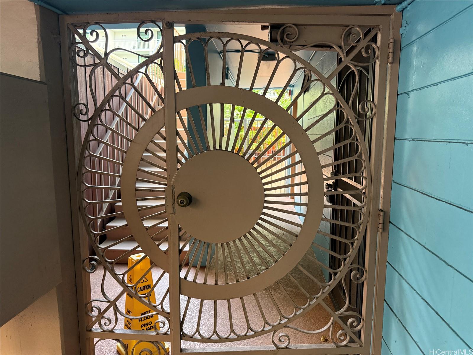 424 Walina Street, Unit 35 Honolulu, HI 96815 - Photo 12 of 15 a view of an entryway with a table