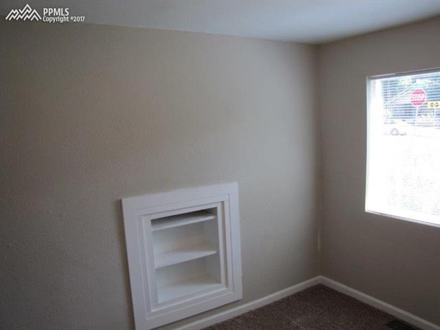 732 Alexander Road Colorado Springs, CO 80909 - Photo 7 of 21 Gallery Image 7