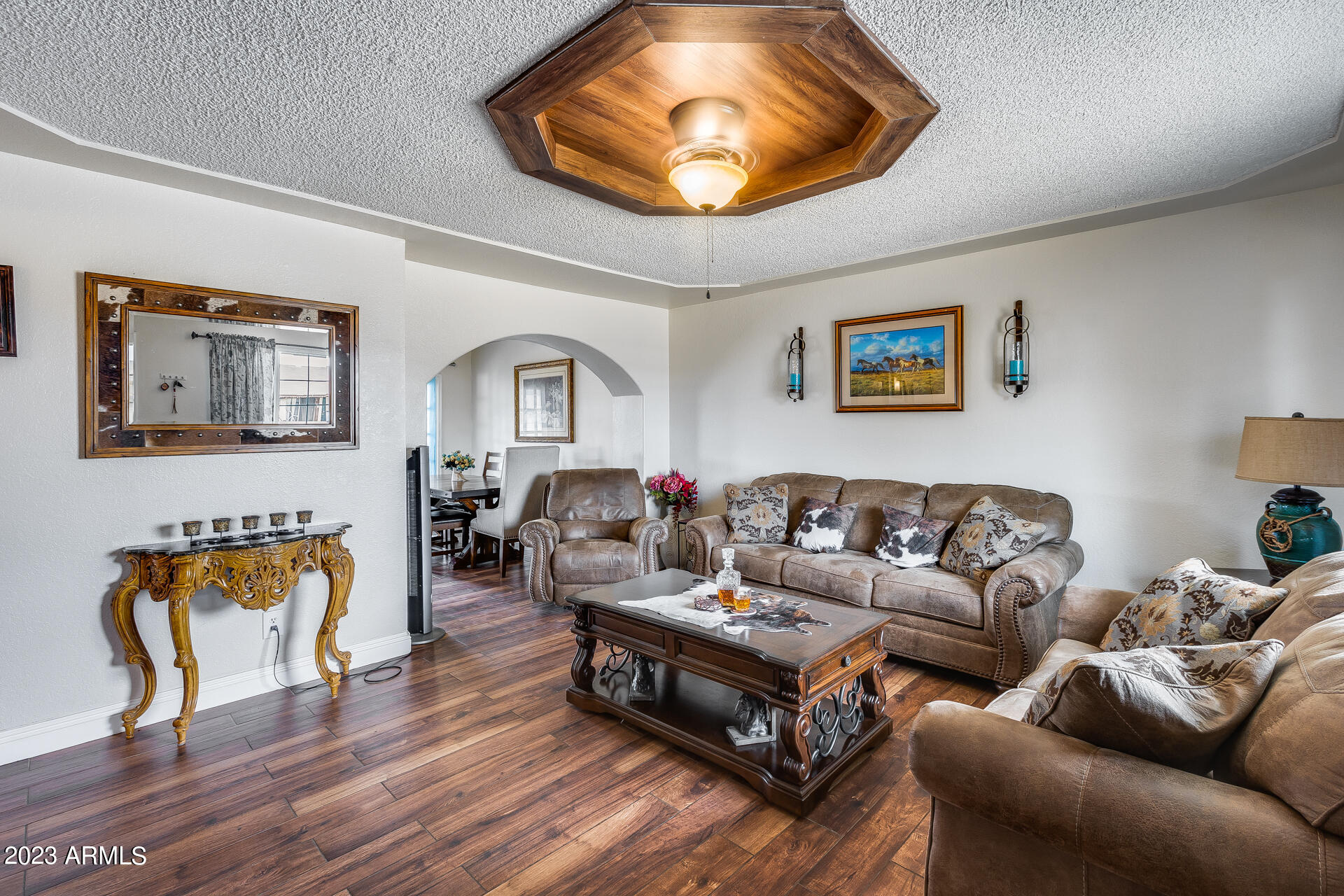 7818 West Cheery Lynn Road Phoenix, AZ 85033 - Photo 5 of 22 Gallery Image 5