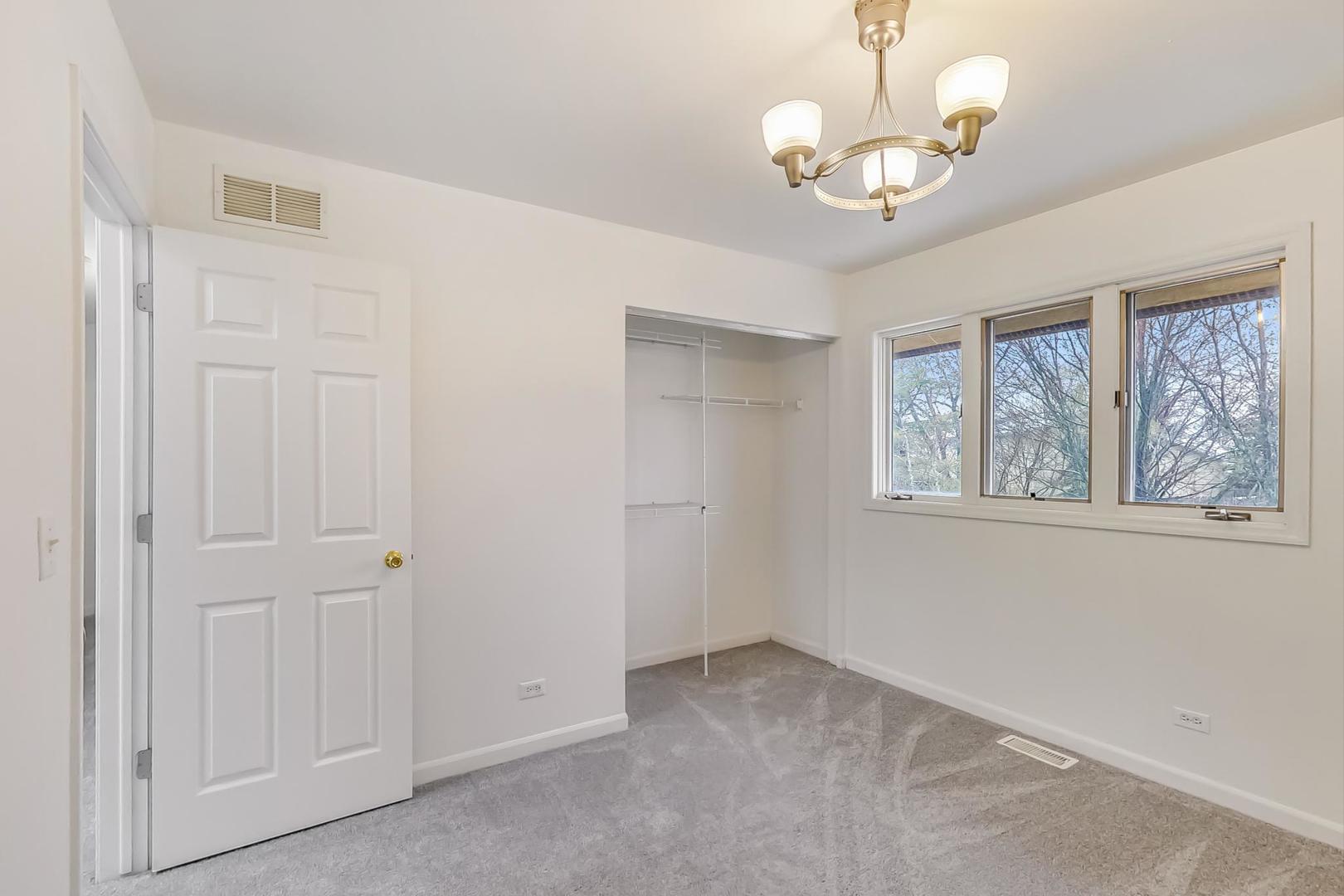4000 Ridge Road Zion, IL 60099 - Photo 28 of 47 a view of an empty room with a window