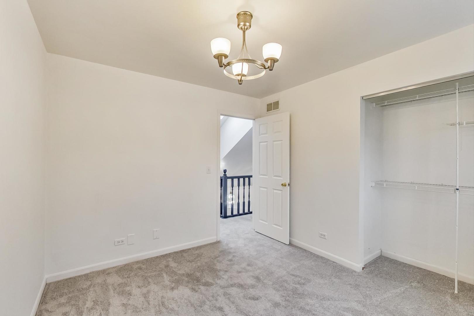 4000 Ridge Road Zion, IL 60099 - Photo 29 of 47 a view of an empty room