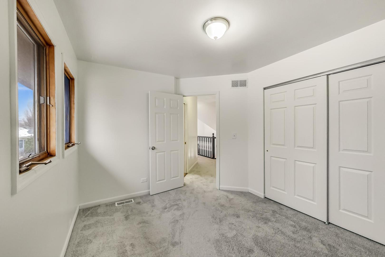 4000 Ridge Road Zion, IL 60099 - Photo 35 of 47 a view of an empty room