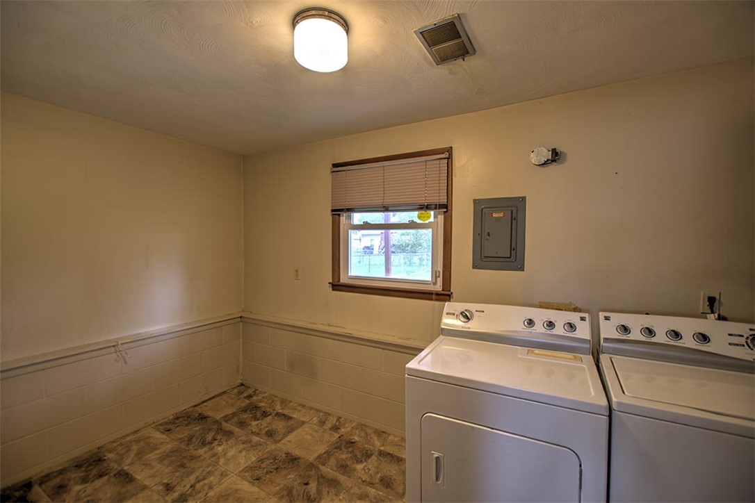 1606 East Barrington Avenue Decatur, IL 62526 - Photo 20 of 26 Gallery Image 20