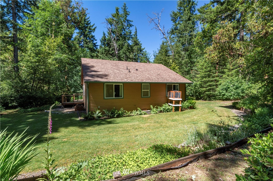 18412 Thorsen Road Southwest Vashon, WA 98070 - Photo 13 of 19