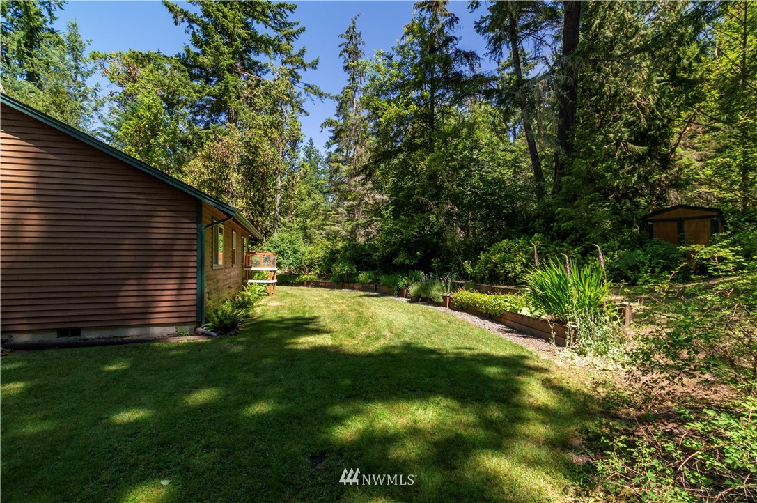 18412 Thorsen Road Southwest Vashon, WA 98070 - Photo 16 of 19