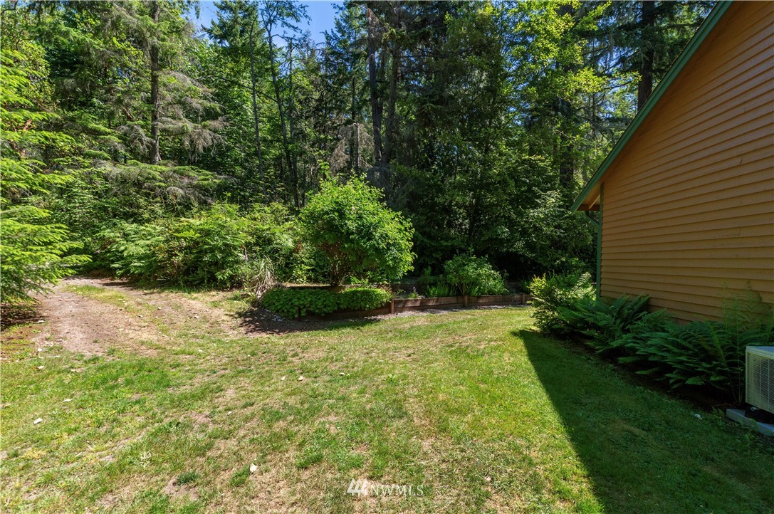18412 Thorsen Road Southwest Vashon, WA 98070 - Photo 18 of 19
