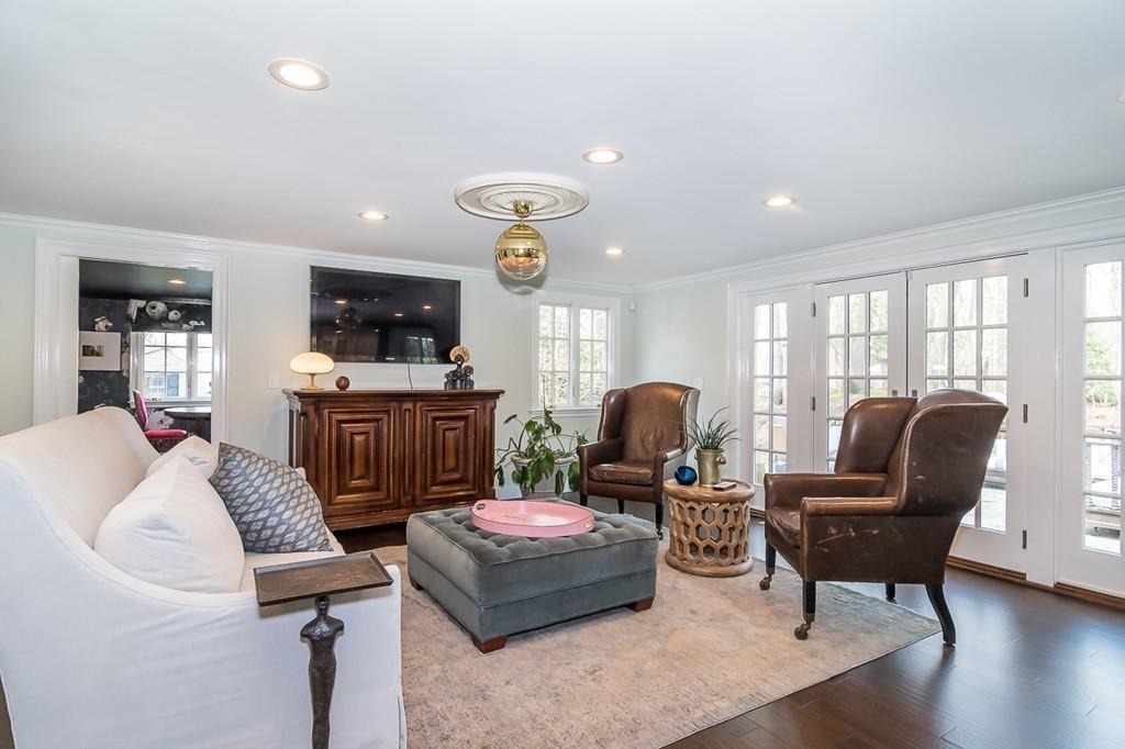 14 Deerfield Road Wellesley, MA 02481 - Photo 6 of 30