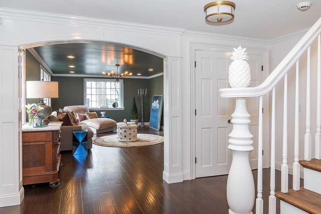 14 Deerfield Road Wellesley, MA 02481 - Photo 8 of 30