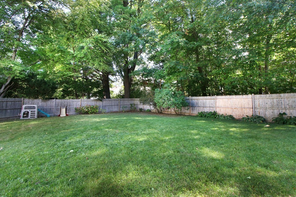 34 Oak Knoll Road Natick, MA 01760 - Photo 18 of 20 Gallery Image 18