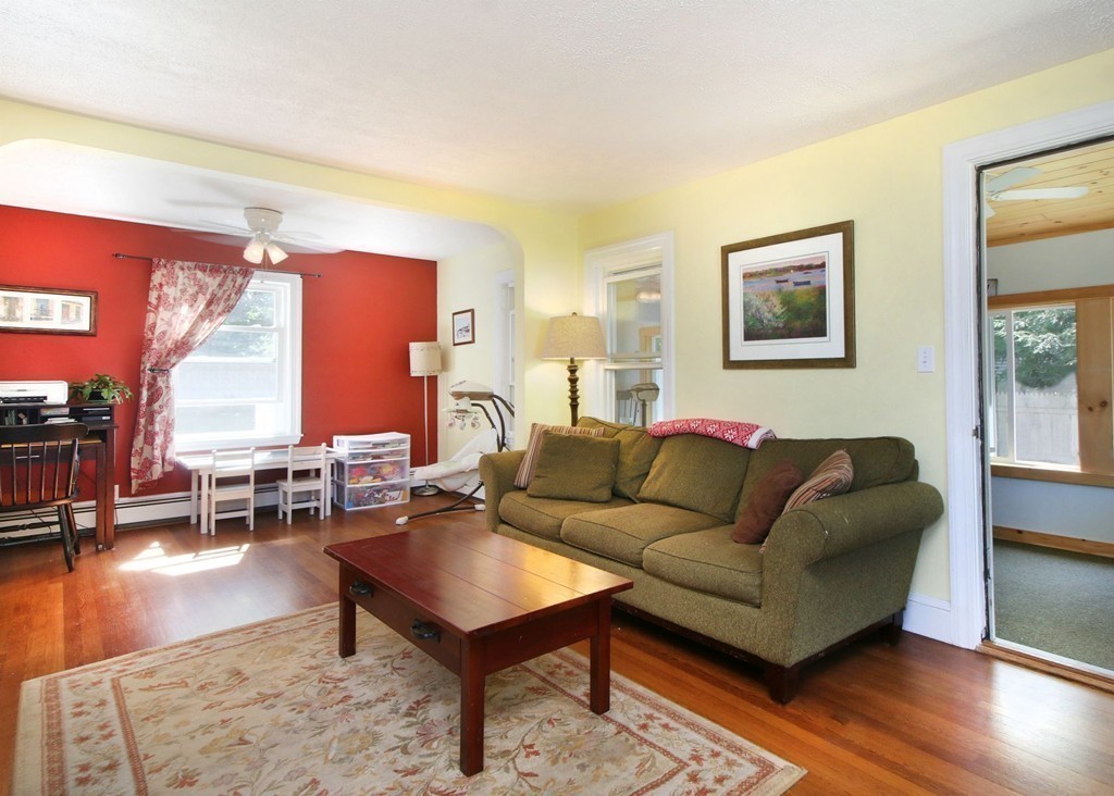 34 Oak Knoll Road Natick, MA 01760 - Photo 4 of 20 Gallery Image 4