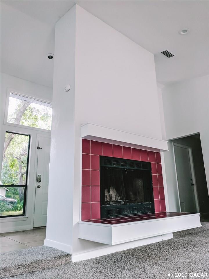 1034 Southwest 79 Terrace Gainesville, FL 32607 - Photo 5 of 16 Gallery Image 5