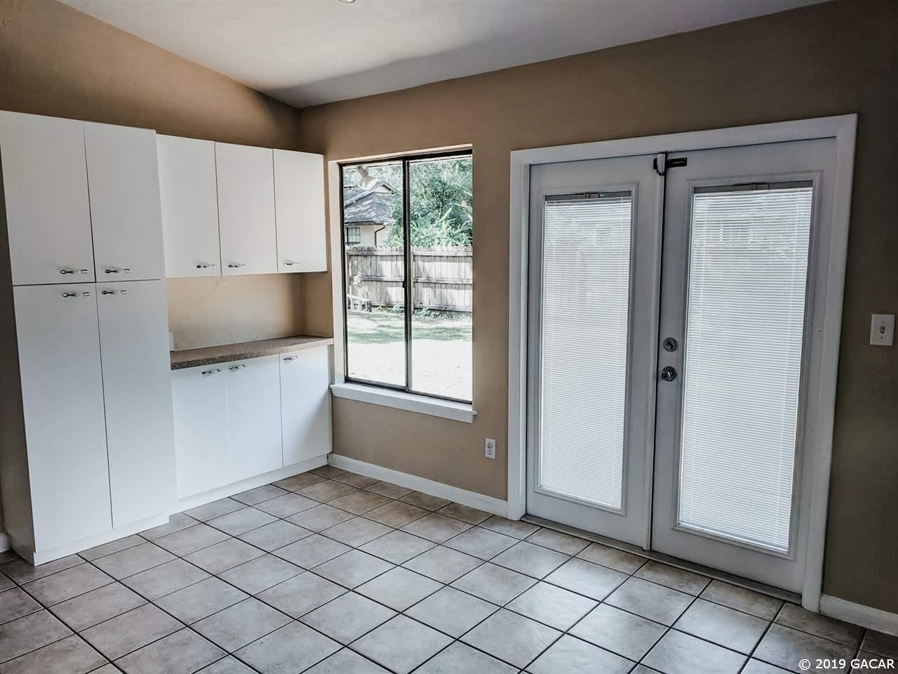 1034 Southwest 79 Terrace Gainesville, FL 32607 - Photo 9 of 16 Gallery Image 9