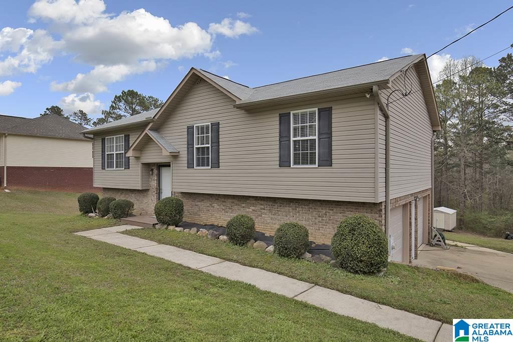 694 South Hillcrest Road Odenville, AL 35120 - Photo 1 of 22