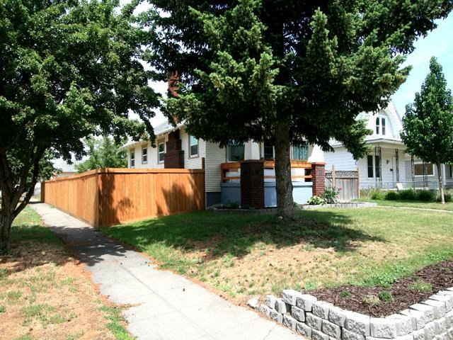 1928 West Sharp Avenue Spokane, WA 99201 - Photo 3 of 20