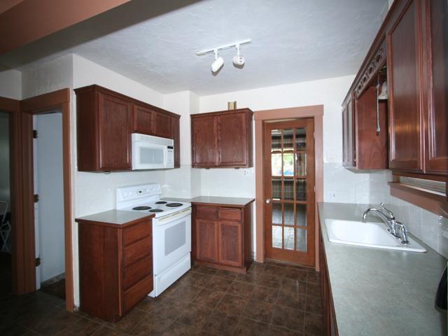 1928 West Sharp Avenue Spokane, WA 99201 - Photo 4 of 20