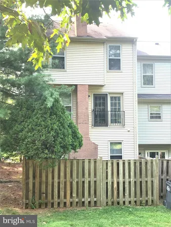 $3,150 | 5623 Gresham Lane, Centreville, VA 20120