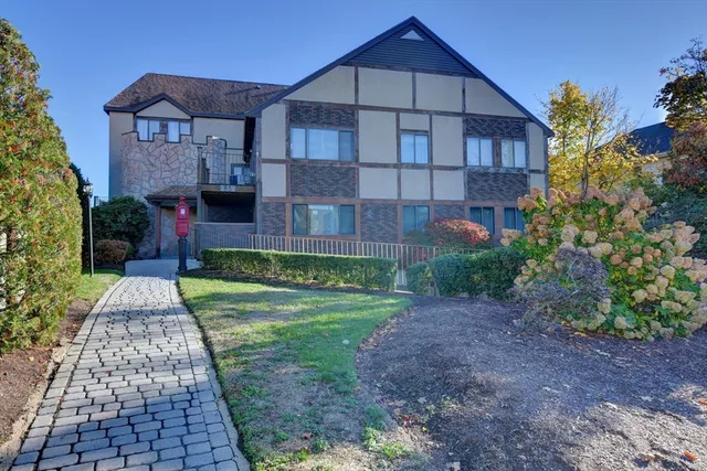 $550,000 | 85 East Squantum Street, Unit 10, Quincy, MA 02171