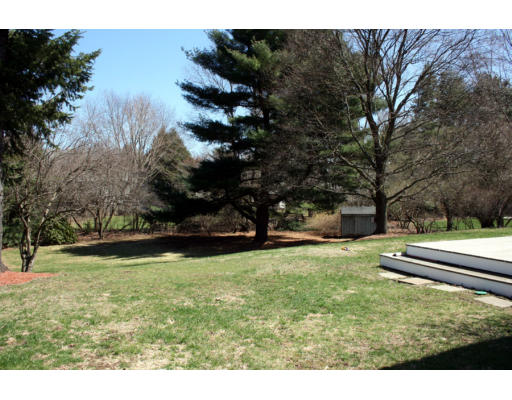 18 Old Tavern Road Wayland, MA 01778 - Photo 2 of 12 Gallery Image 2