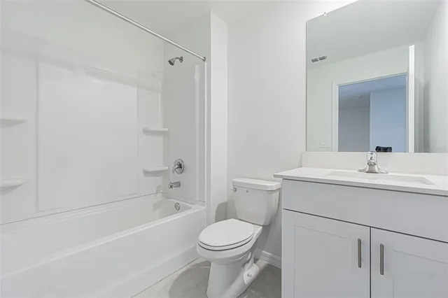 $2,100 | 10210 Trumpet Honeysuckle Way, San Antonio, FL 33576