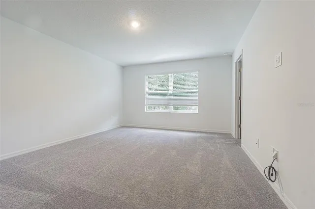 $2,100 | 10210 Trumpet Honeysuckle Way, San Antonio, FL 33576