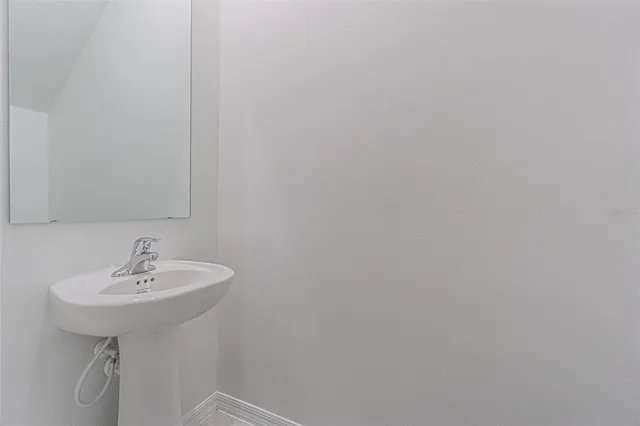 $2,100 | 10210 Trumpet Honeysuckle Way, San Antonio, FL 33576