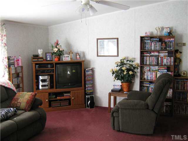 863 Clay Thomas Road Roxboro, NC 27573 - Photo 4 of 21