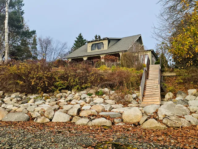 $1,250,000 | 12 Ashley Drive, Belfast, ME 04915