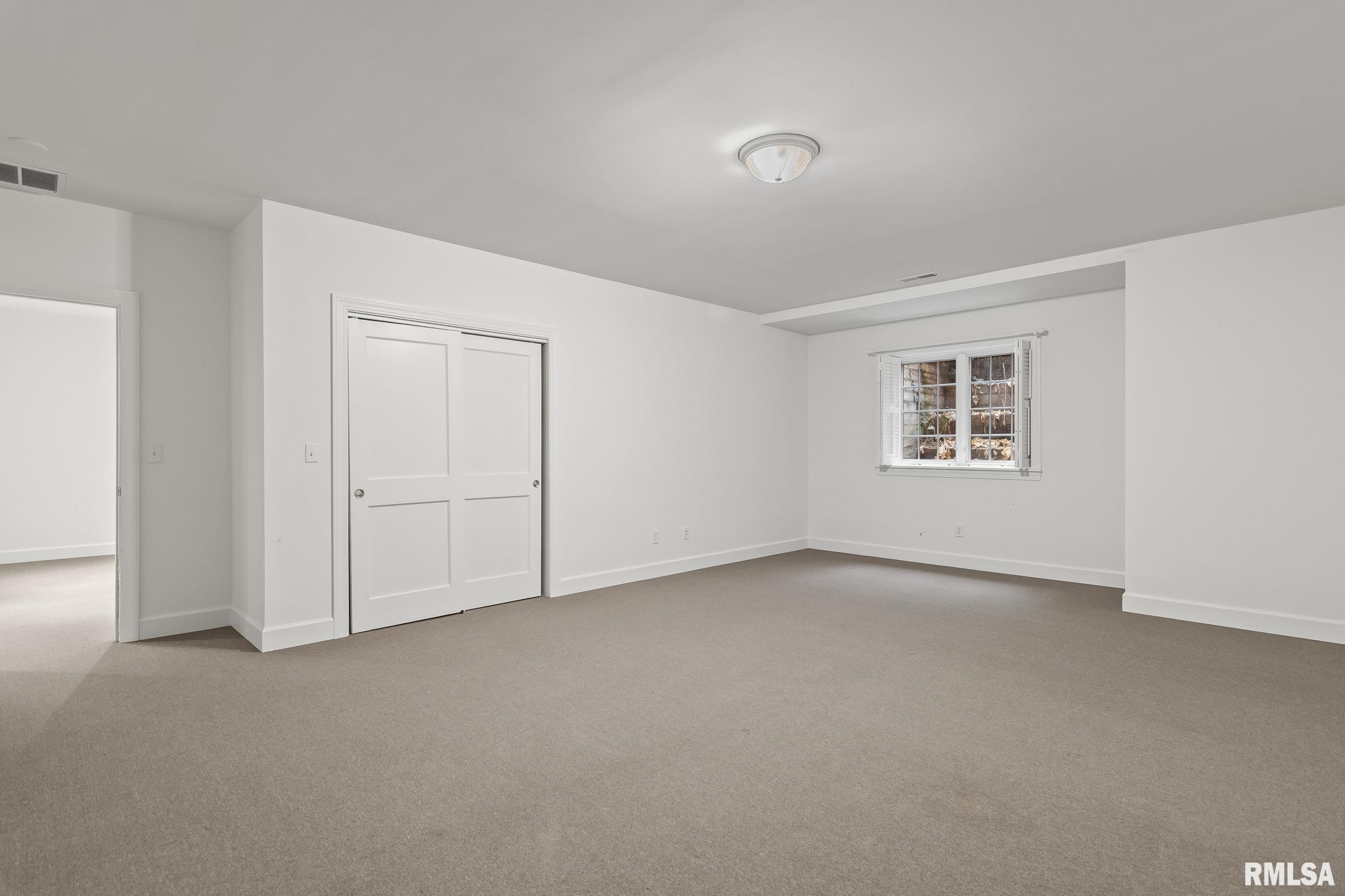 2001 Maryknoll Place Springfield, IL 62704 - Photo 41 of 51