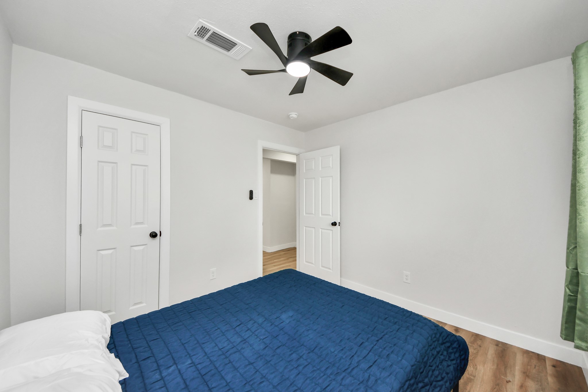 5115 Clay Street Houston, TX 77023 - Photo 26 of 43 a view of an empty room