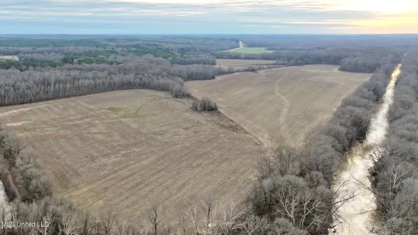 $1,897,000 | Ms-7, Water Valley, MS 38965