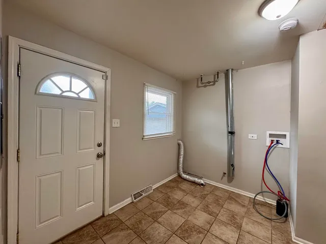 $240,000 | 3732 153rd Street, Midlothian, IL 60445