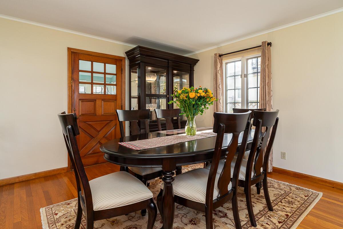 2716 Welsford Road Columbus, OH 43221 - Photo 10 of 46 Dining Area