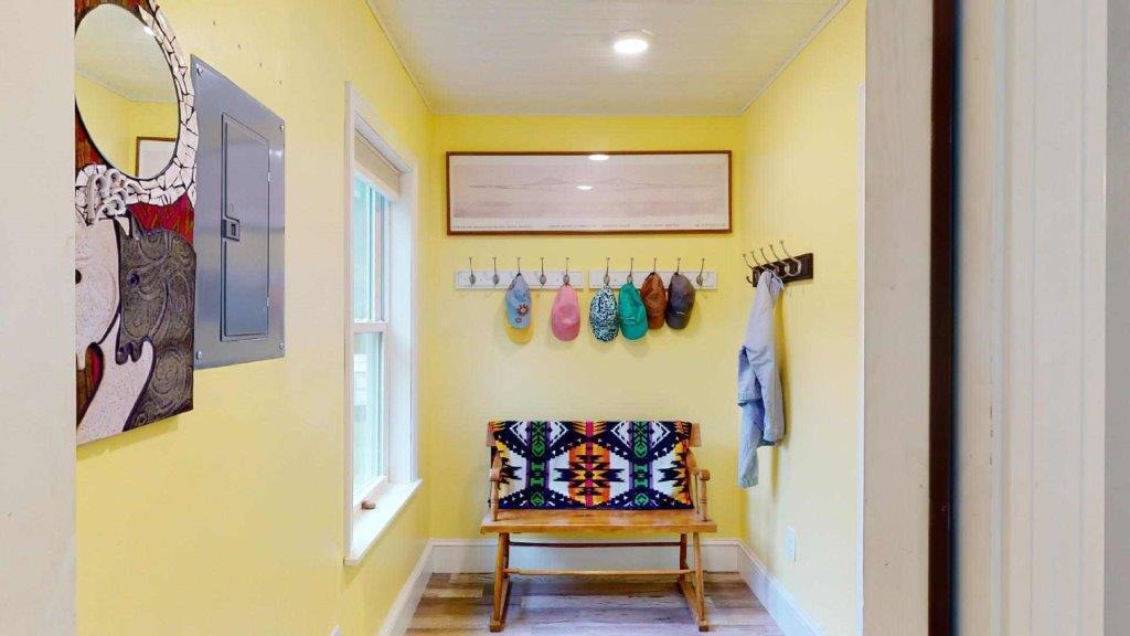 106 South Waterboro Road Lyman, ME 04002 - Photo 10 of 37 106 SO. WATERBORO RD mud room 1