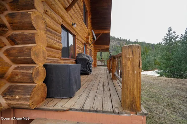$850,000 | 128 Quill Drive, Priest River, ID 83856