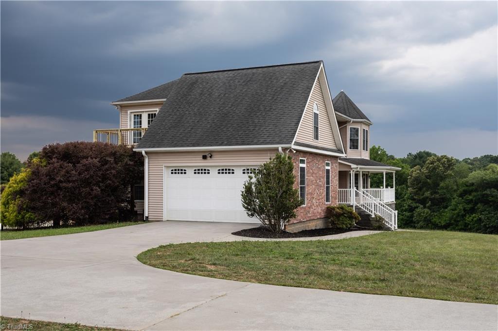 1221 Lingle Farm Road Lexington, NC 27295 - Photo 4 of 50