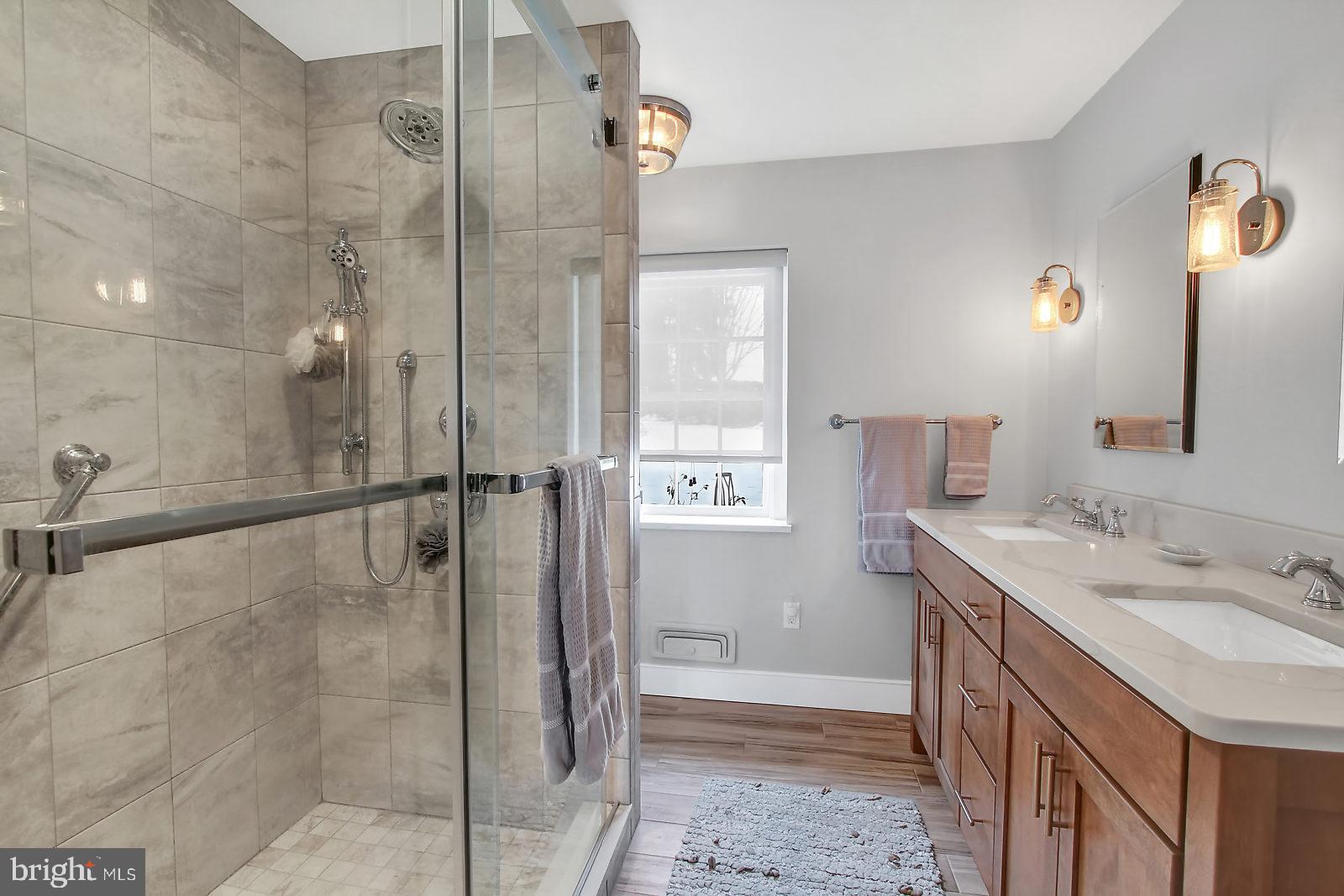 414 North Tulpehocken Road Reading, PA 19601 - Photo 14 of 25 Master Bath
