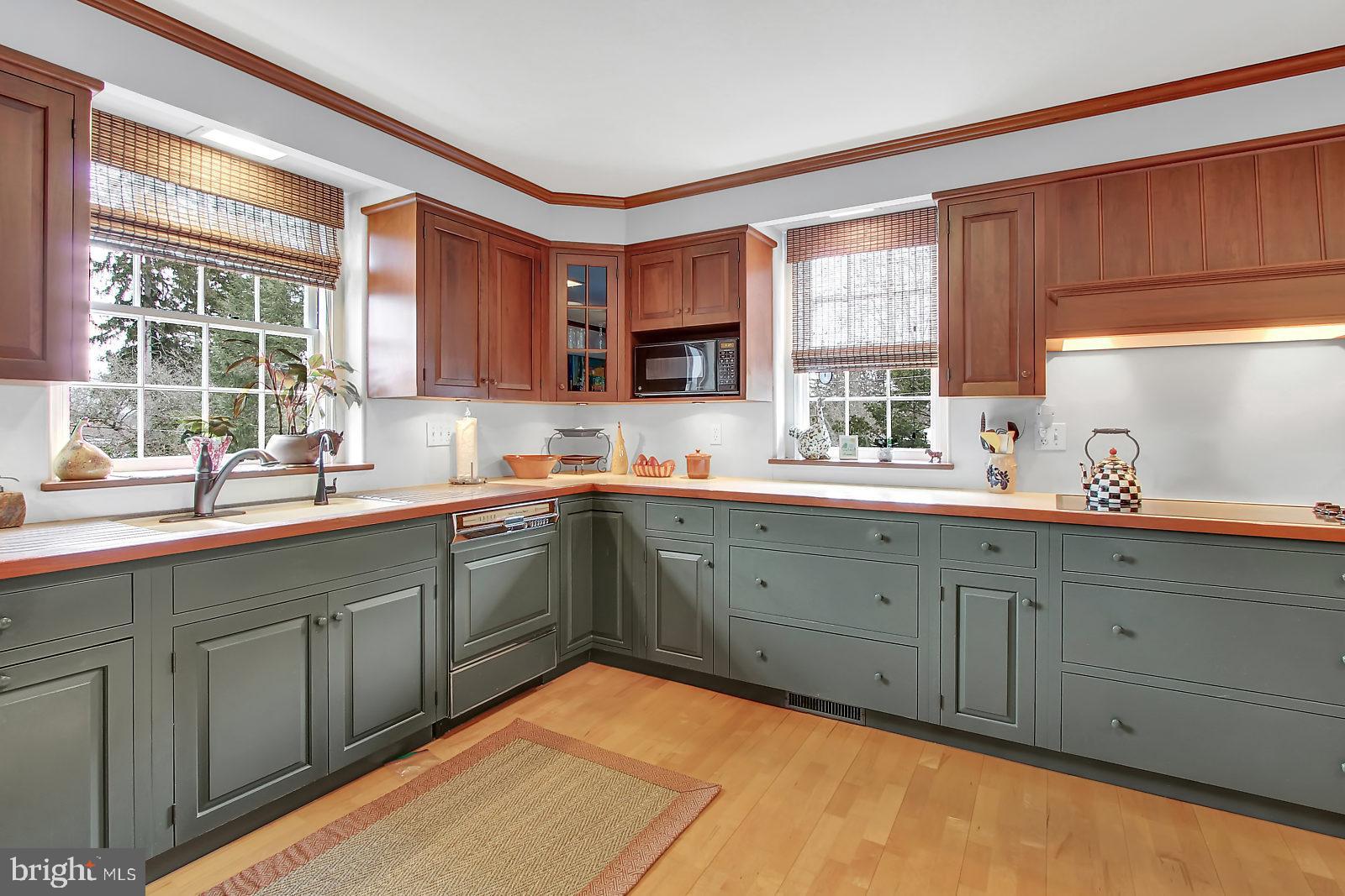 414 North Tulpehocken Road Reading, PA 19601 - Photo 7 of 25 Kitchen