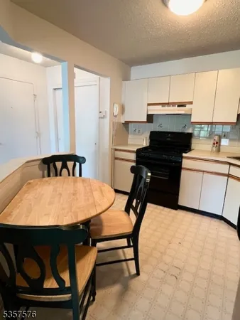 $2,300 | 189 Drake Lane, Ledgewood, NJ 07852