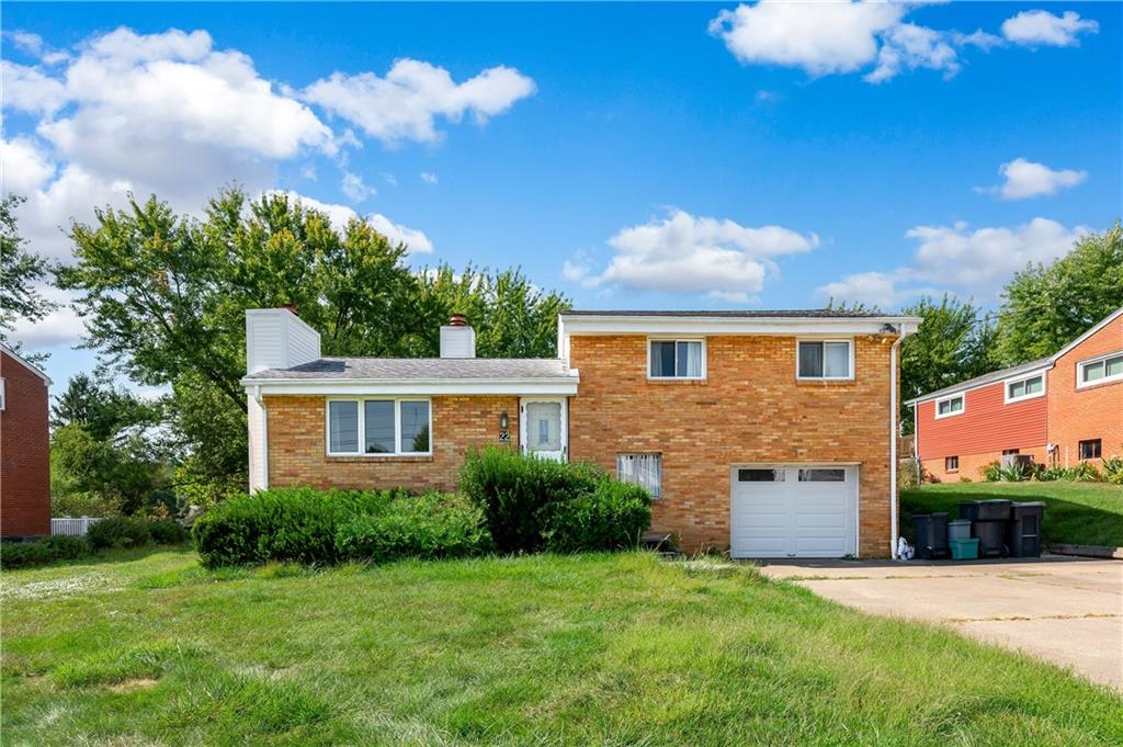 22 Rolling Road Cranberry Township, PA 16066 - Photo 1 of 33 Gallery Image 1