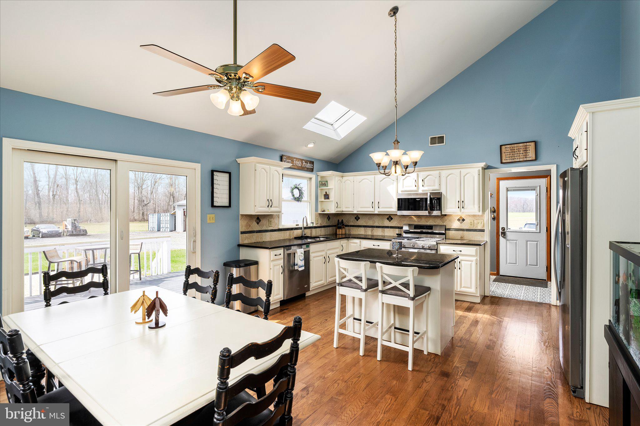 282 Chesterfield Jacobstown Road Wrightstown, NJ 08562 - Photo 16 of 70