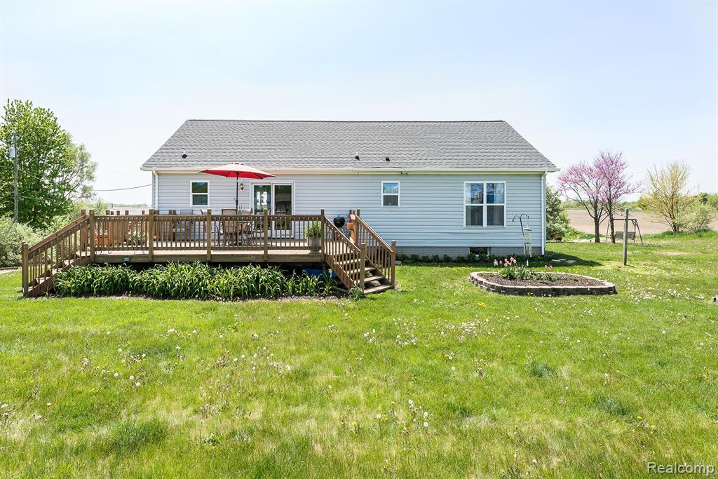 3760 Bowen Road Howell, MI 48855 - Photo 4 of 35