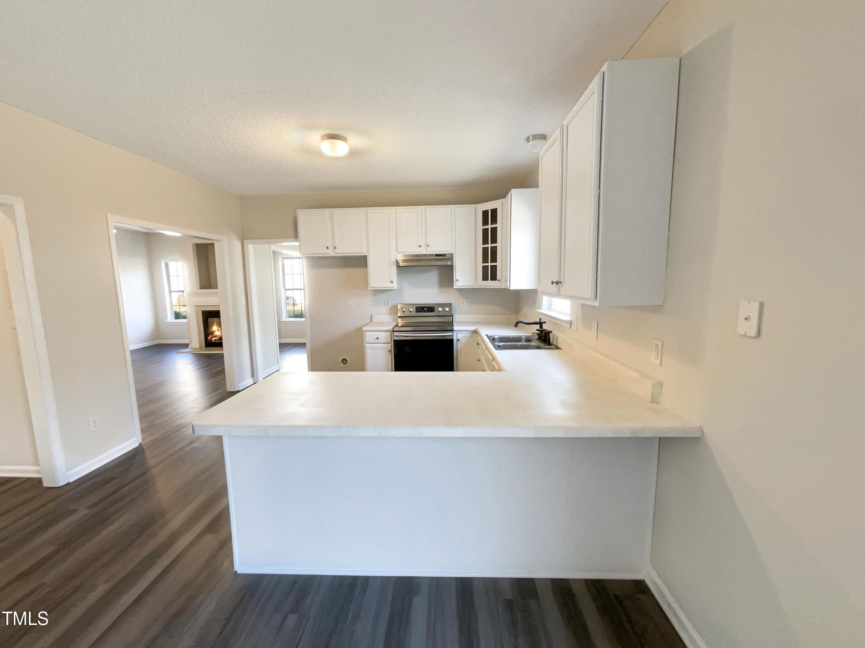 6905 Paint Rock Lane Raleigh, NC 27610 - Photo 4 of 22 photo_04